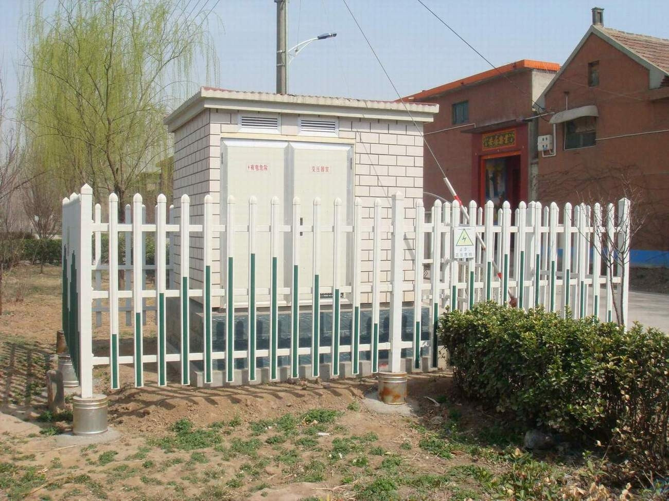 PVC栅格护栏